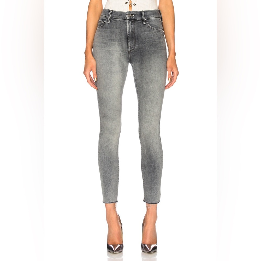 MOTHER
Looker Ankle Fray
$238 in Huntress